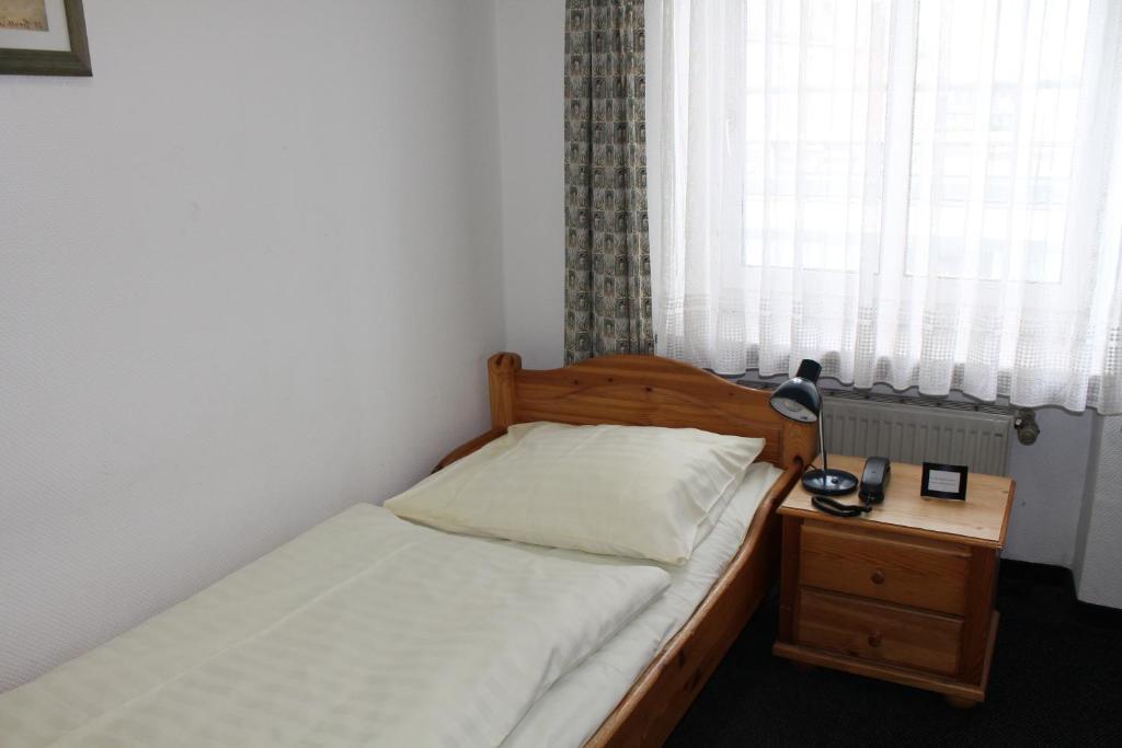 Pension Locarno Munich Room photo