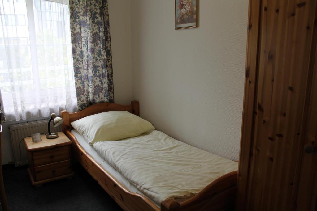 Pension Locarno Munich Room photo
