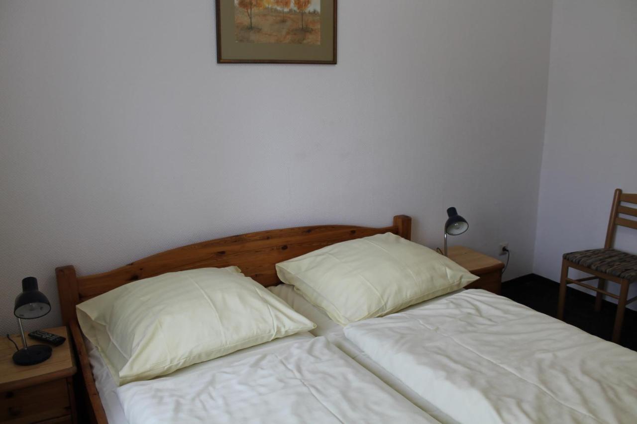 Pension Locarno Munich Room photo